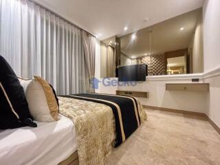 2 Bedrooms Condo in The Riviera Ocean Drive Jomtien C011140