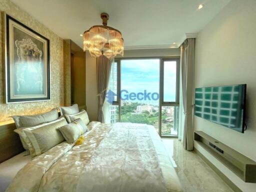 2 Bedrooms Condo in The Riviera Ocean Drive Jomtien C011140