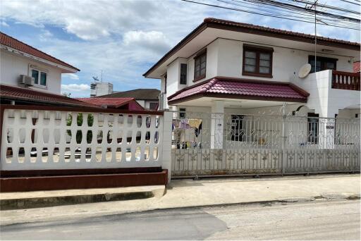 Urgent sale: Ram Inthra 34 detached house, 76 sqm,