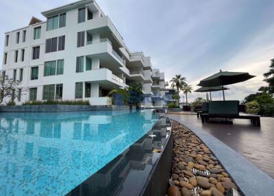 2 Bedrooms Condo in Sanctuary Wongamat C011133