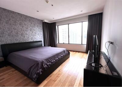 The corner room, a bright and very new unit on Sukhumvit 24 is close to BTS Phrom Phong. - 920071062-175