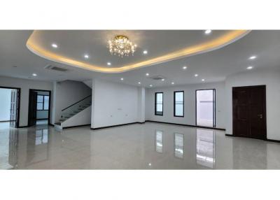 Brand New Huge Home Office For Rent - Phra Kanong - 920071019-163
