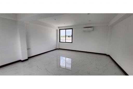 Brand New Huge Home Office For Rent - Phra Kanong