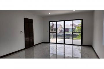 Brand New Huge Home Office For Rent - Phra Kanong