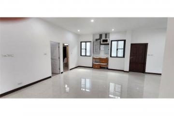 Brand New Huge Home Office For Rent - Phra Kanong