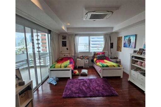 Pet Friendly - Penthouse 4 Bedrooms - High rise apartment - Asoke