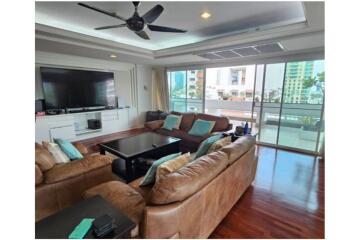 Pet Friendly - Penthouse 4 Bedrooms - High rise apartment - Asoke