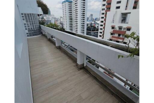 Pet Friendly - Penthouse 4 Bedrooms - High rise apartment - Asoke