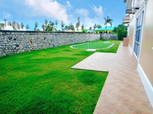 Pool Villa House in Mabprachan for Sale