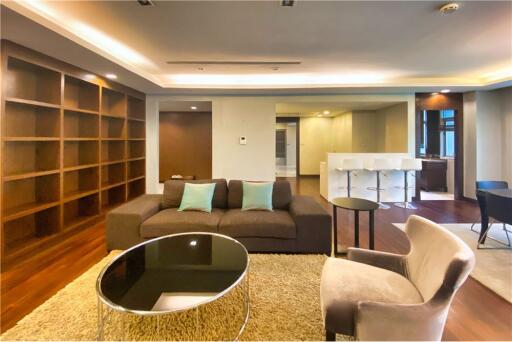 Available ! - For Rent -Modern 3 beds in private apartment Sathon