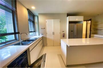 Available ! - For Rent -Modern 3 beds in private apartment Sathon - 920071001-12345