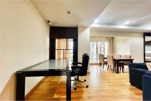 Pet friendly lovely apartment with 2+1 bedrooms in Sukhumvit 20