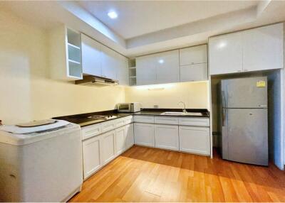 Pet friendly lovely apartment with 2+1 bedrooms in Sukhumvit 20