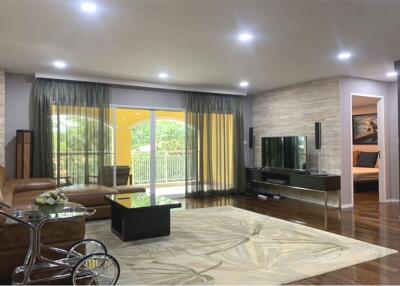 Homey and Pet-friendly condominium located in a quiet area very nice neighborhood with only 5 minutes walk to BTS Thonglor. - 920071062-173