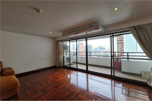 Available - new unit 3 bedrooms with big balcony - pet firendly unit - Liberty Park Comdominium Sukhumvit 23