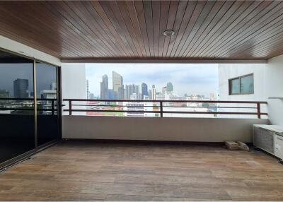 Available - new unit 3 bedrooms with big balcony - pet firendly unit - Liberty Park Comdominium Sukhumvit 23 - 920071001-12340