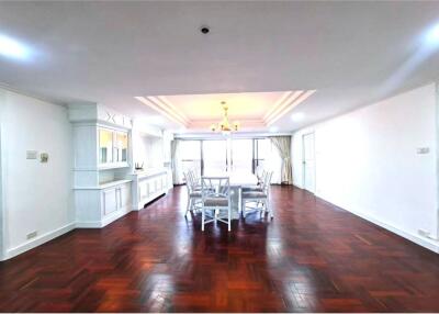 For Rent New renovated 3 Bedrooms in Sukhumvit 49