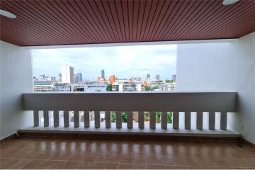 For Rent New renovated 3 Bedrooms in Sukhumvit 49