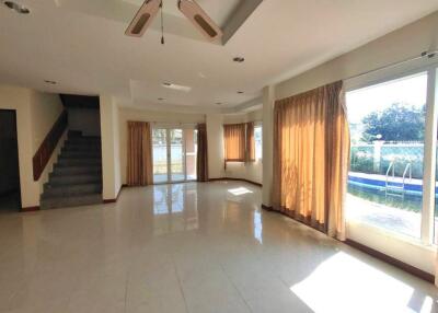 2 Story House for Sale in East Pattaya