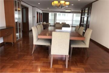 For Rent 4BR; Sukhumvit 24, High Ceilings.