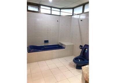Room For Rent 3 Bed 3 Bath at Sukhumcit 23 Asok BTS - 920071001-12317