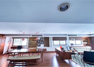 Spacious 3-bedroom living with grand balcony Nest to Lumpini Park - 920071001-12146