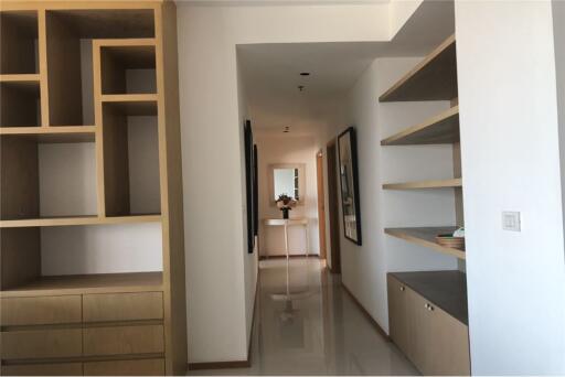 For Rent 3 Beds+Madroom 4 Bathroom/Sukhunvit24 Big bathtub among valuable view