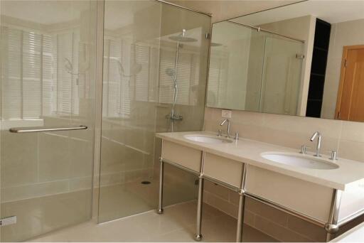 For Rent 3 Beds+Madroom 4 Bathroom/Sukhunvit24 Big bathtub among valuable view - 920071001-12219