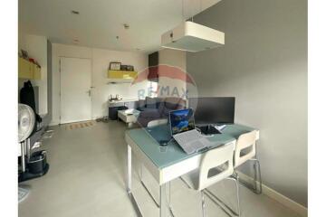 63 Sqm., 1 Bed, 1 Bath Condo listed for ฿ 5,800,000.
