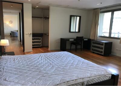 2-Bed Condo for Rent near BTS Asoke - 920071001-12120