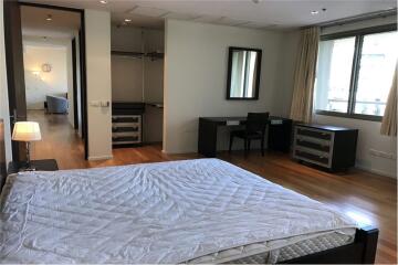 2-Bed Condo for Rent near BTS Asoke