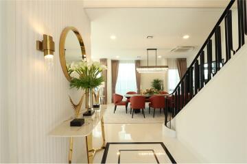 Luxury living in Nantawan Rama 9. - 920071001-12125