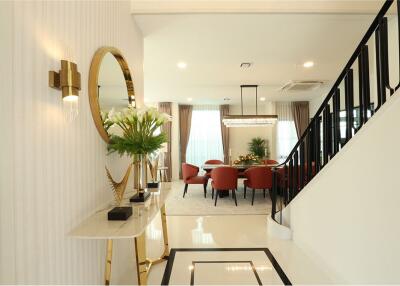 Luxury living in Nantawan Rama 9. - 920071001-12125