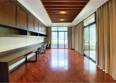 350 Sqm., 4 Beds, 4 Baths Condo listed for ฿ 110,000./Month