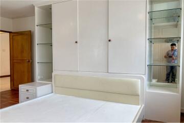 Spacious 3 bed, 3 bath condo near BTS Saladaeng. - 920071049-686