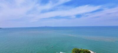 Beachfront for Sale in Wongamat Tower