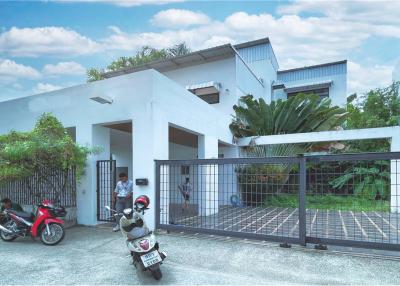 Spacious 5-bed home in sought-after Ekkamai 22 - 920071058-246
