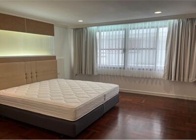 Pet friendly 3BR Condo in Heart of Bangkok"