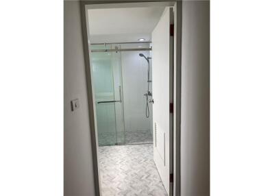 Pet friendly 3BR Condo in Heart of Bangkok"