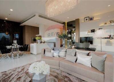 Lumpini Park Penthouse duplex on high floor 2 bedrooms at 185