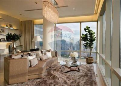 Lumpini Park Penthouse duplex on high floor 2 bedrooms at 185