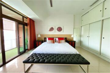 For Rent Stunning 4Beds Penthouse in Baan Ananda