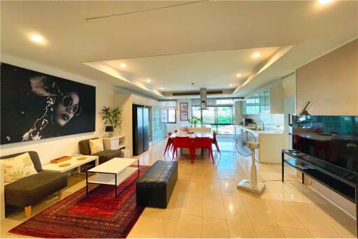 For Rent Stunning 4Beds Penthouse in Baan Ananda