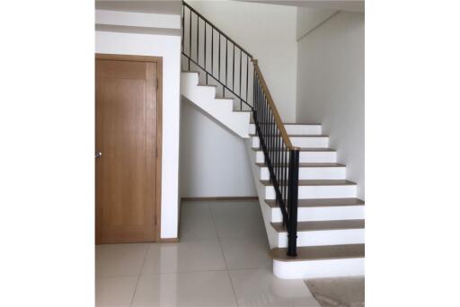 For Rent Duplex 3 Bedrooms on High Floor - The Empire Place - BTS Chong nonsi