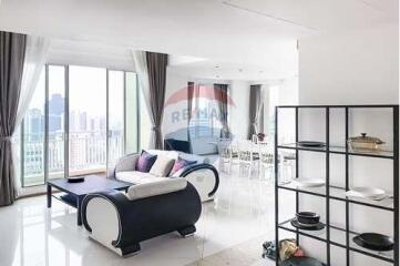 For Rent Duplex 3 Bedrooms on High Floor - The Empire Place - BTS Chong nonsi