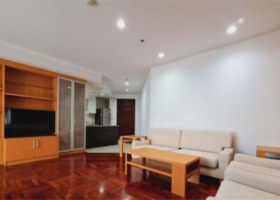 For Rent Pet Friendly 2 Bedrooms in Phrom Phong