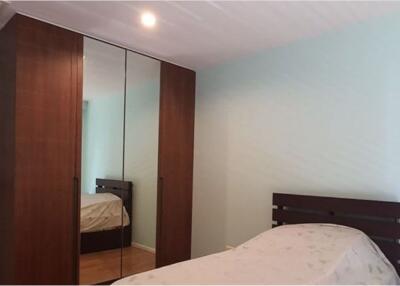 For Rent: Spacious 2 Bedroom Apartment at The Legend Saladaeng