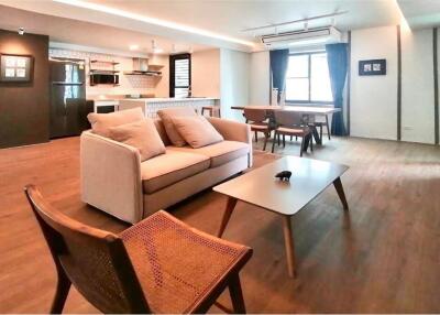 Pet friendly new renovated spacious 2+1 bedrooms in Asoke