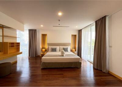 4 bedrooms apartment for rent in Ekkamai - 920071001-11868