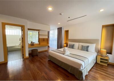 4 bedrooms apartment for rent in Ekkamai - 920071001-11868